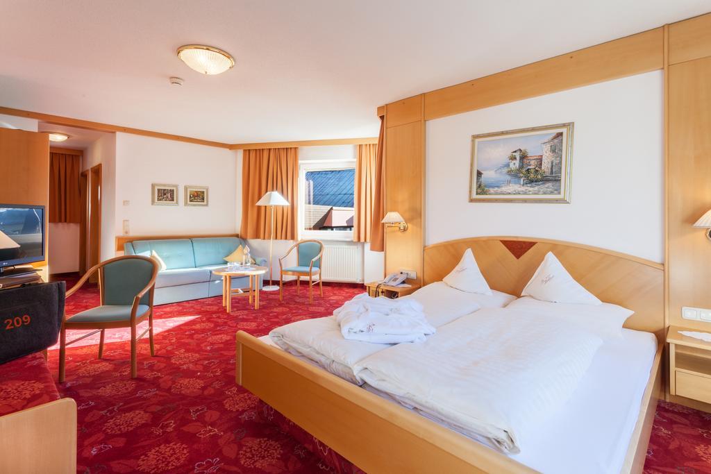 Hotel Hochland Nauders Zewnętrze zdjęcie
